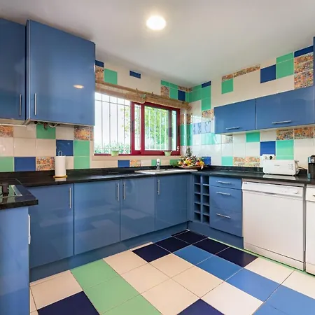 فيلة Marina البوفيرا